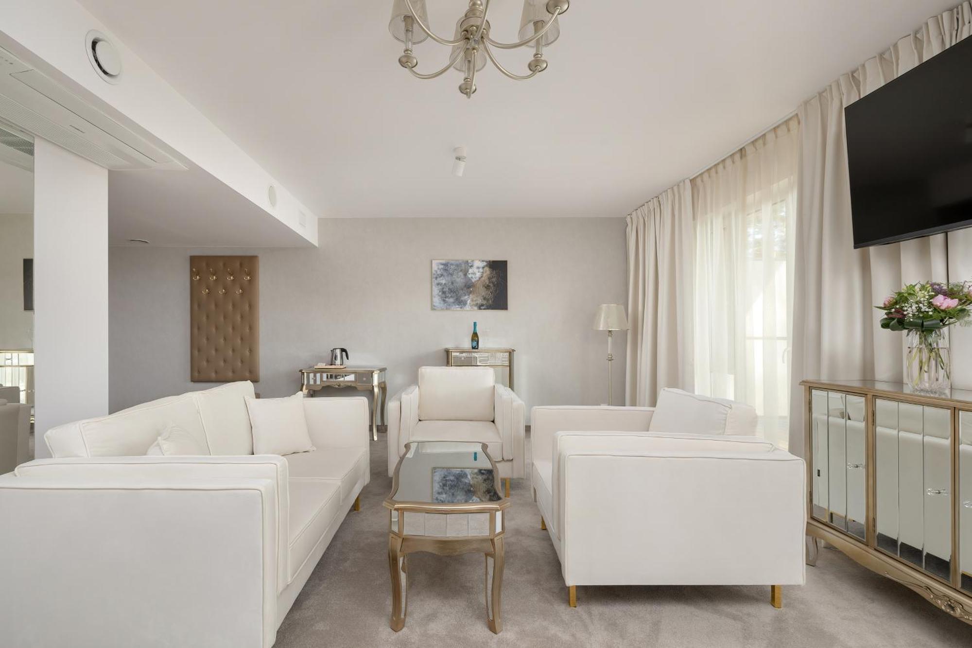 Juvena Hotel Wellness & Spa Adults Only Międzywodzie Exteriör bild